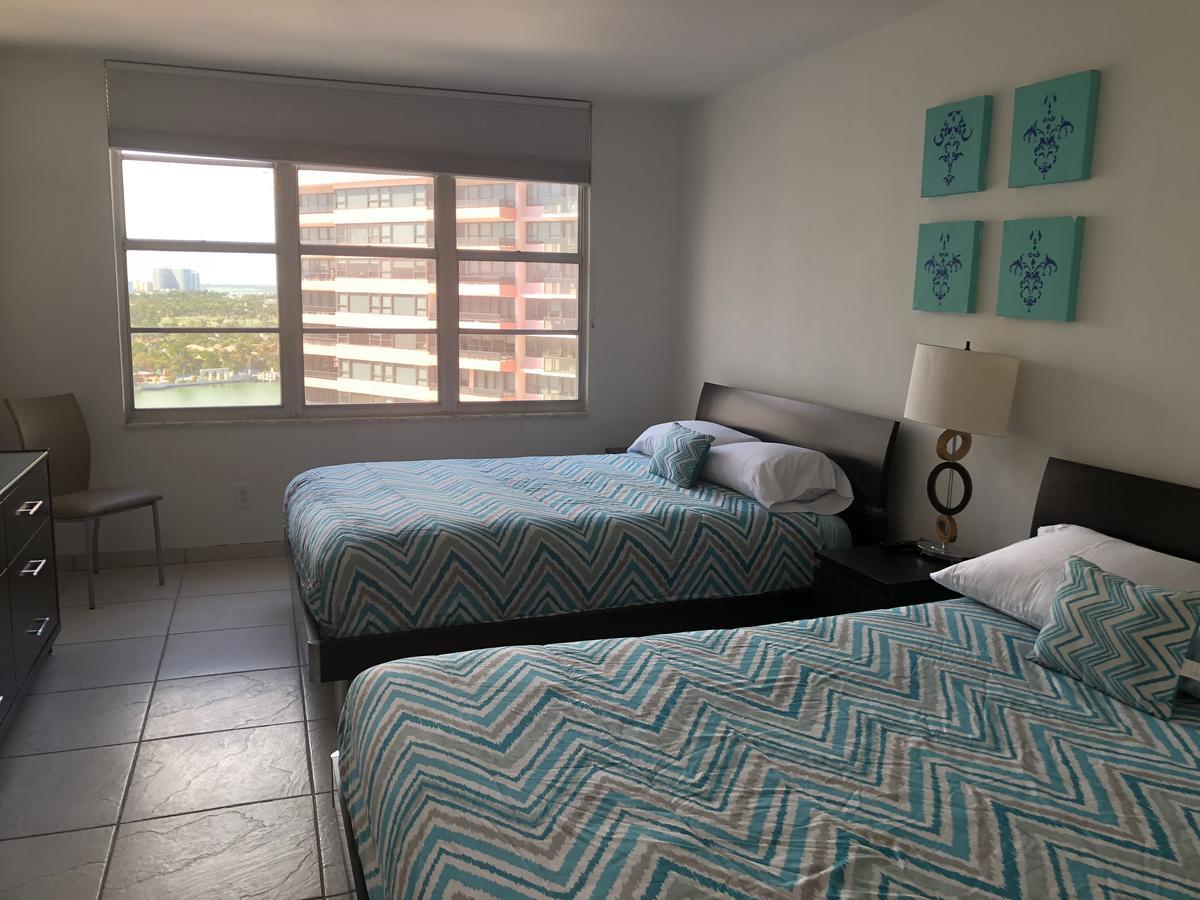 Apartment At The Beach North Bay Village Exterior photo